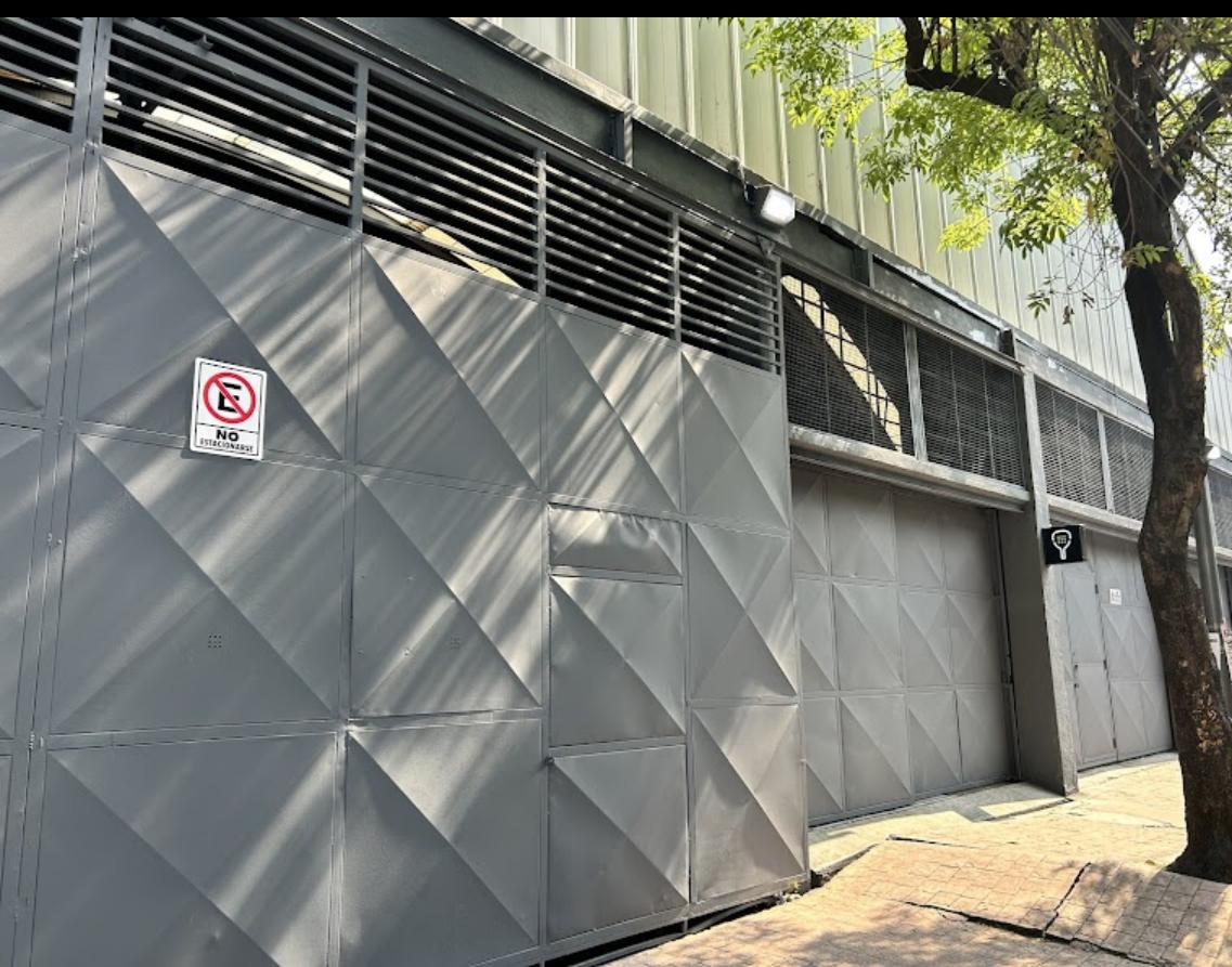 Pádel Empresarial - Estacionamiento